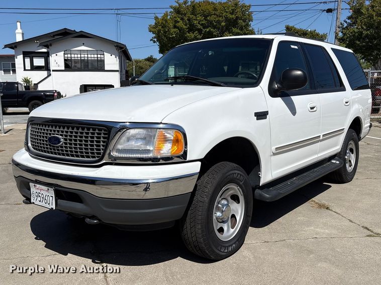 2000 Ford Expedition SUV - EU8679