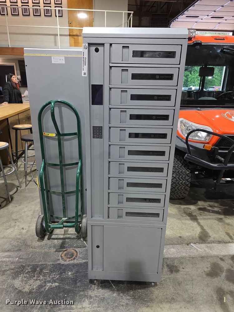 (2) Bretford Connect lockers - EV2204