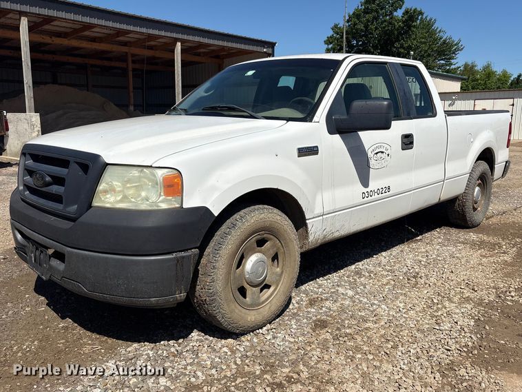 2008 Ford F150 Ext. Cab pickup truck - EV2974