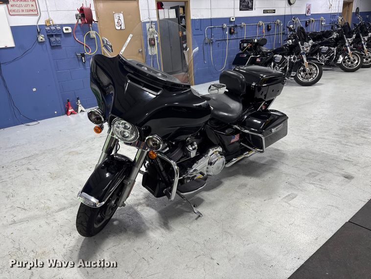 2021 Harley-Davidson Police Electra Glide motorcycle - EV2982