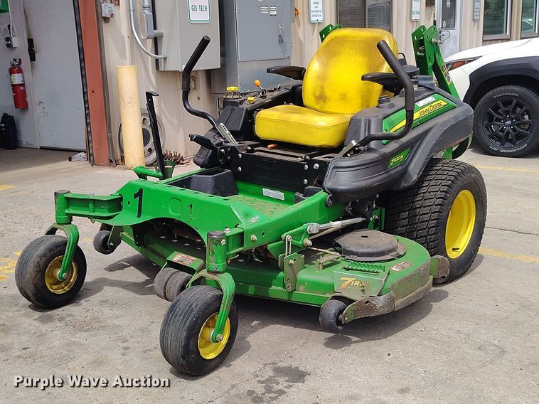 2013 John Deere Z930M ZTR lawn mower - EW1002