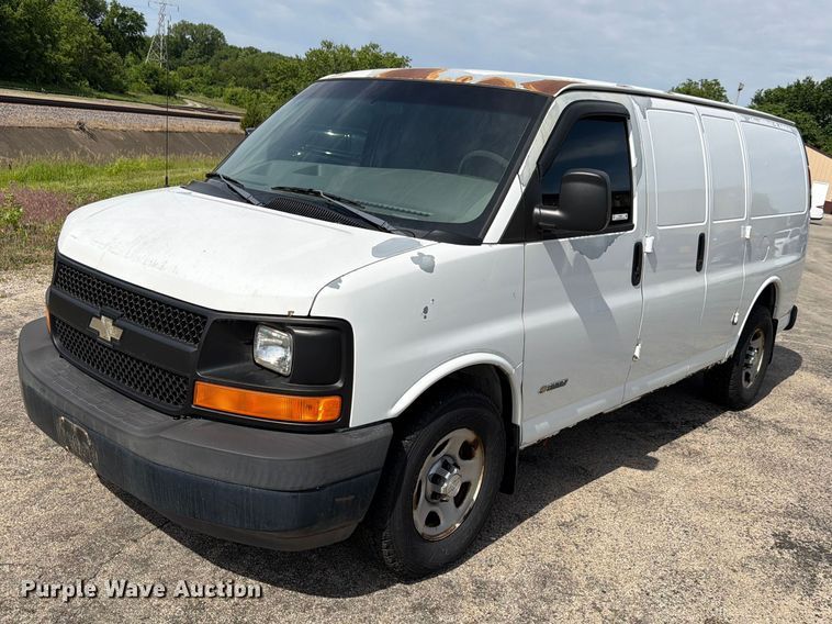 2003 Chevrolet Express 2500 van - EX4501