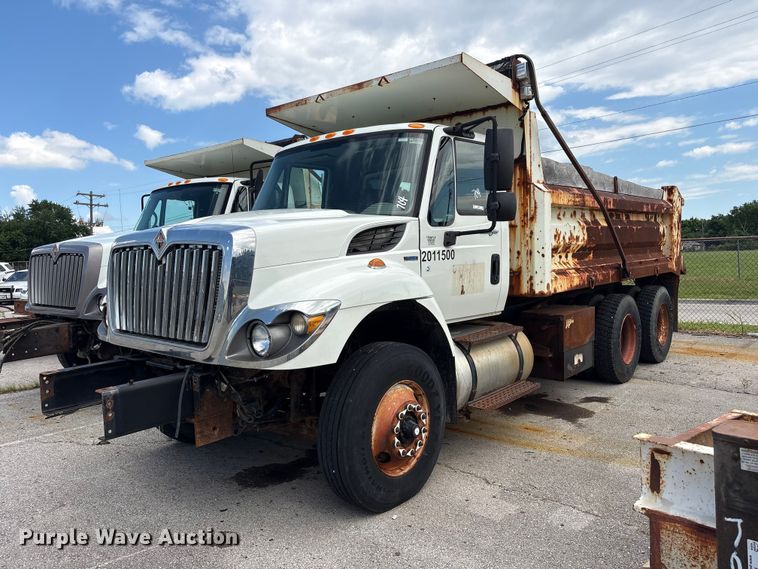 Used Dump Trucks for Sale Near Oklahoma City, Oklahoma | Purple
