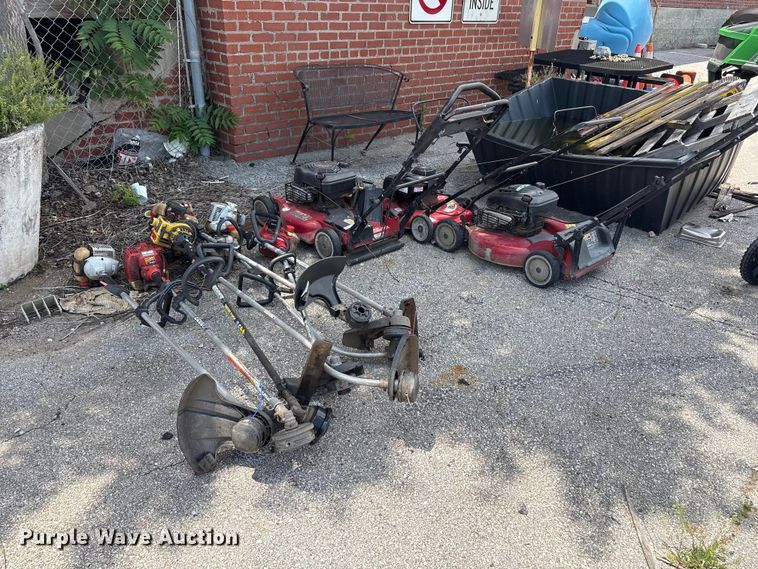 Lawn equipment - FB8814
