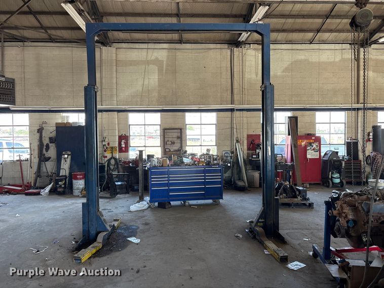 Rotary lift two post automotive lift - FC2283