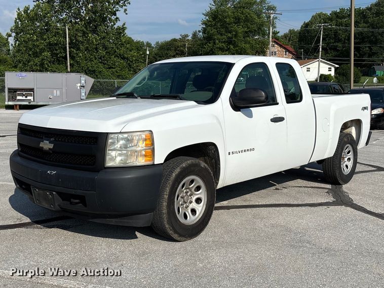 2008 Chevrolet Silverado 1500 Ext. Cab pickup truck - FC5891
