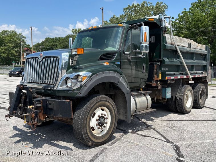 2013 International WorkStar 7600 dump truck - FC5898