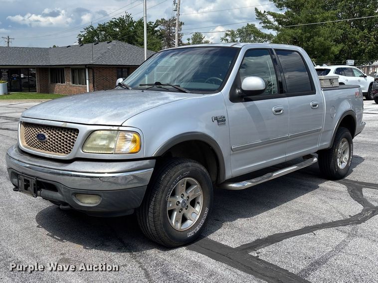 2003 Ford F150 XLT Crew Cab pickup truck - FC5901