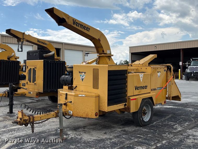 2001 Vermeer BC1800A wood chipper - FC5903