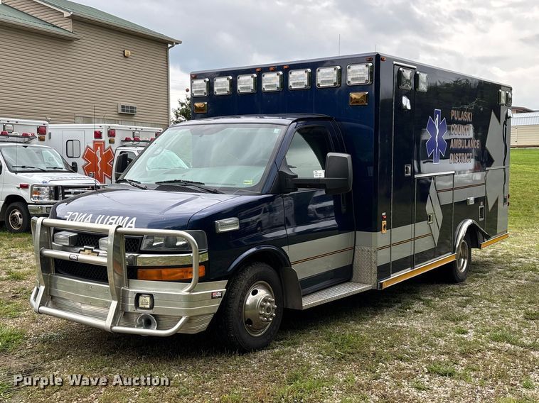 2013 Chevrolet Express 4500 ambulance - FG0396