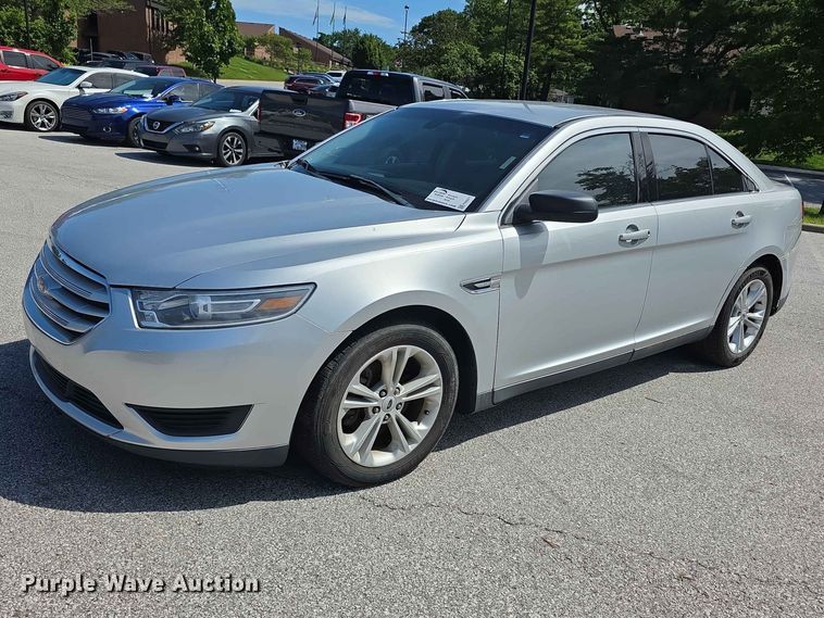 2017 Ford Taurus  - FH6071