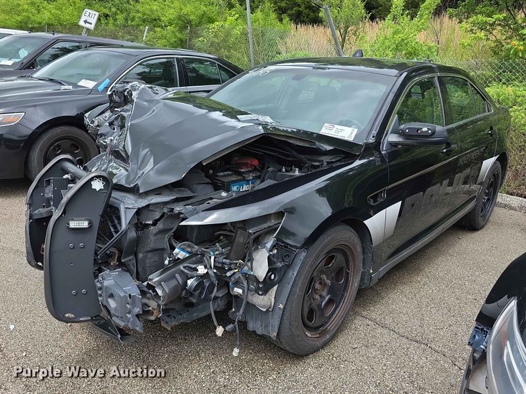 2014 Ford Taurus Police Interceptor  - FH6132