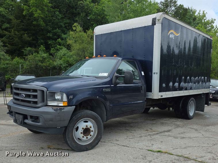2002 Ford F450 Super Duty XL box truck - FH6143