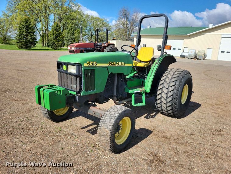 2001 John Deere  5210 tractor - DZ7151