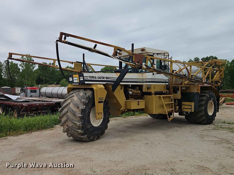Terra-Gator 1803 sprayer - EO7387