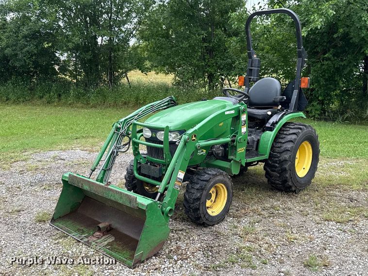 John Deere 2520 MFWD tractor - ET6269
