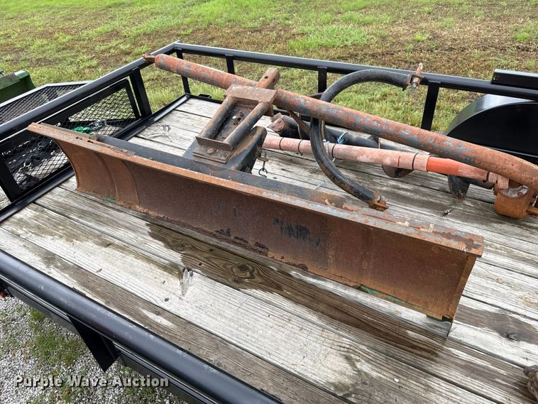 Snow plow attachment - ET6272