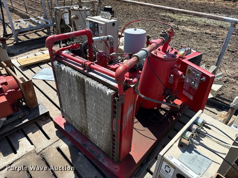 RedMax rotary screw air compressor - FB6702