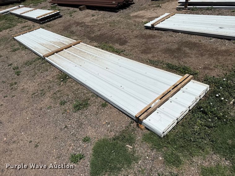 (43) sheets of metal siding/roofing - FB6722