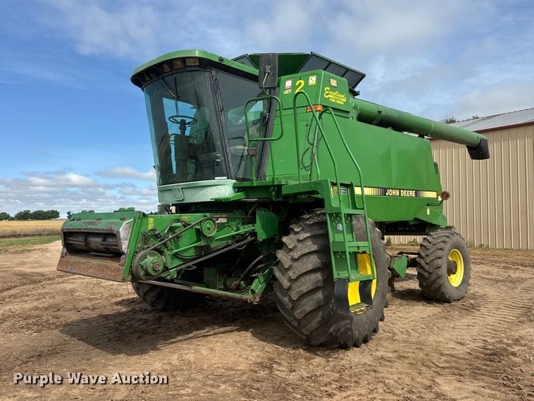 1992 John Deere 9600 combine - NA9323