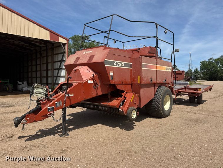 2006 Hesston 4790 large square baler - NA9325