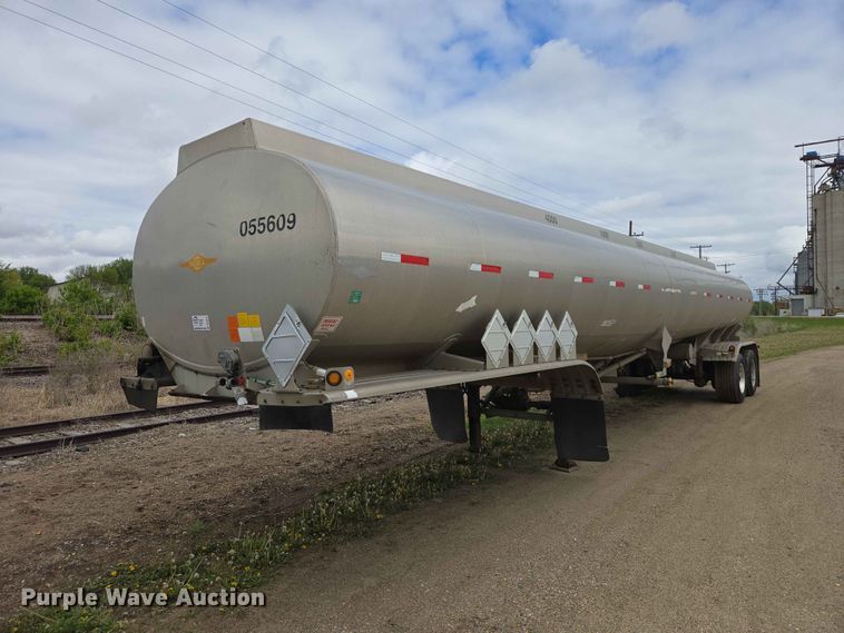 2005 Beall BAST-95-4-DC tank trailer - DP8917
