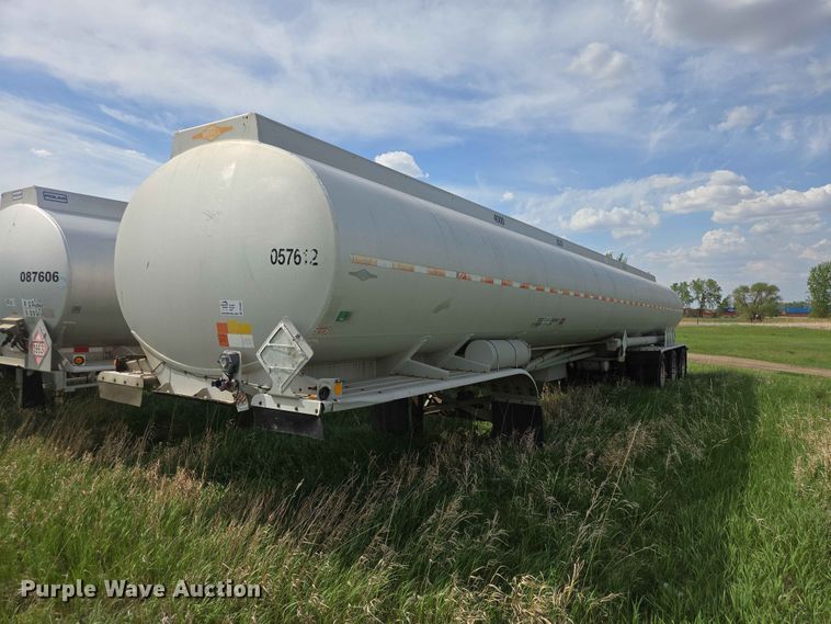 2005 Beall BAST-115-4-SB tank trailer - DP8932