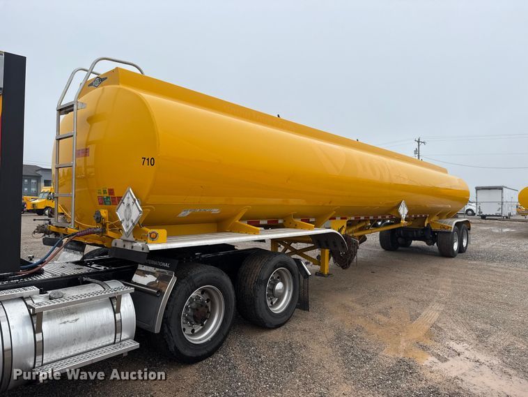 2004 Beall BAST-96-3-SB tank trailer - ET6235