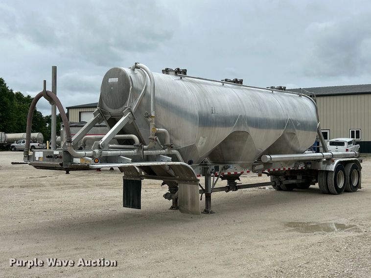 2008 Heil pneumatic dry bulk trailer - FC2659