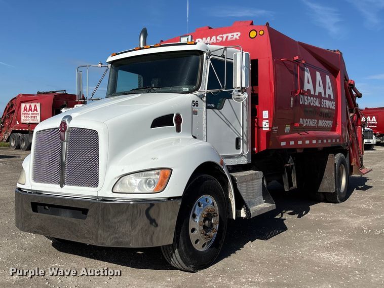 2014 Kenworth T370 refuse truck - FC4688