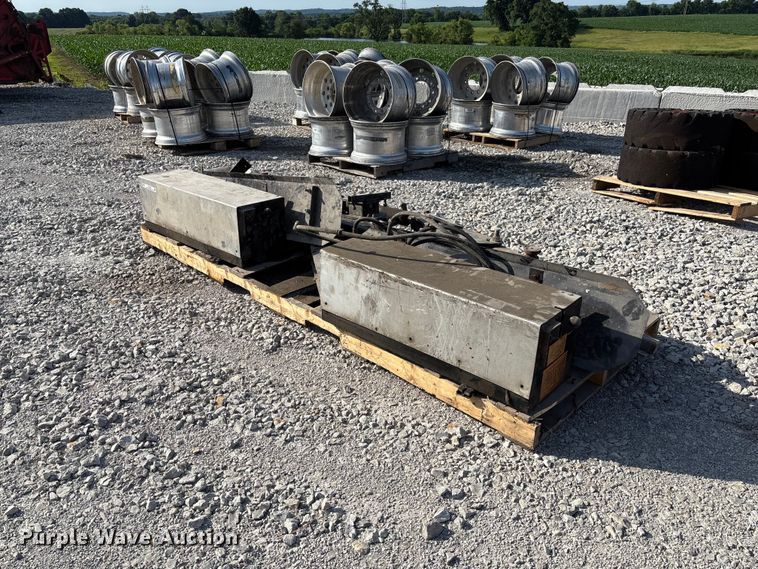 Donovan roll tarp hydraulics - FC4692