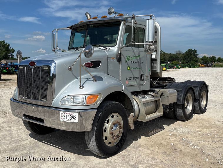 2007 Peterbilt 340 semi truck - FC5863
