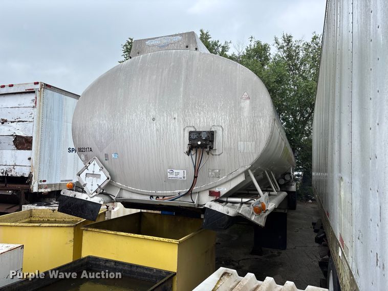 1988 Youngs Tank A-000 tank trailer - FG0386