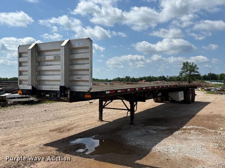 2007 Transcraft TL-2000 Normal Duty flatbed truck - FG0424
