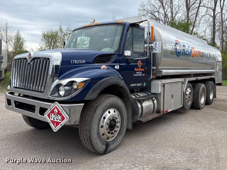 2017 International 7500 fuel truck - FK1496