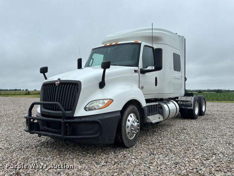 2020 International LT625 semi truck - NA9353