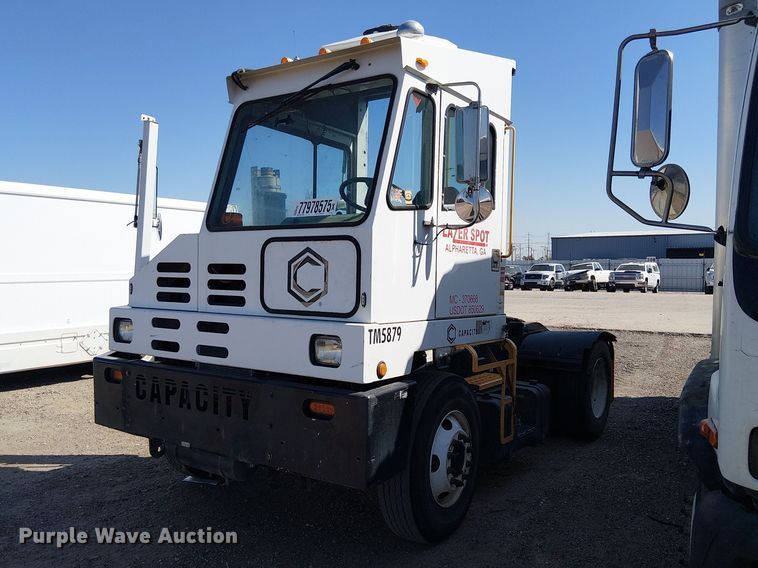 2015 Capacity TJ5000 yard truck - YA2531