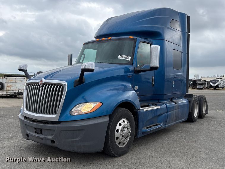 2019 International LT625 semi truck - YA2663