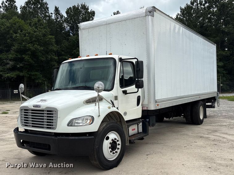 2018 Freightliner Business Class M2 box truck - YA3213