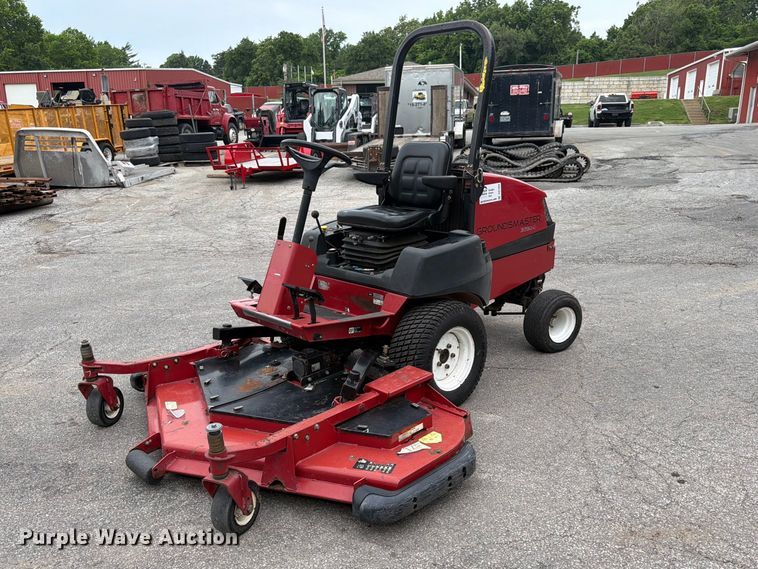 2010 Toro Groundsmaster 3280-D lawn mower - DQ7809