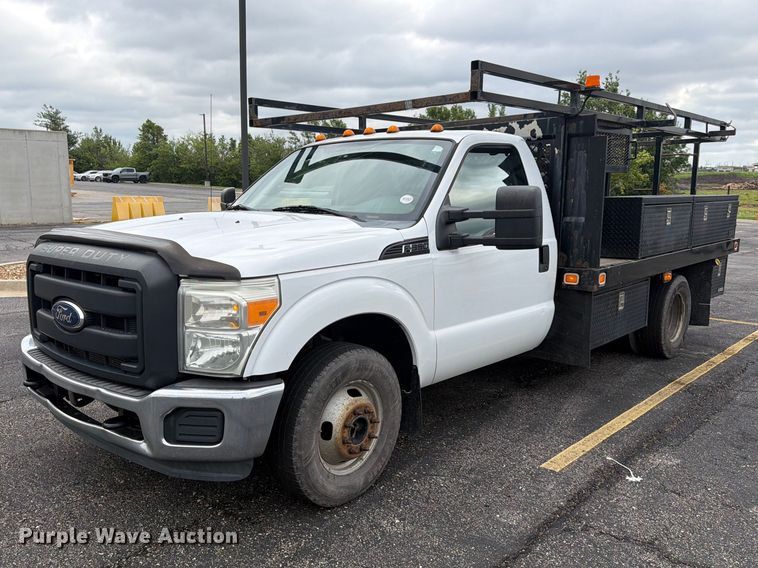 2012 Ford F350 Super Duty flatbed pickup truck - DQ7830