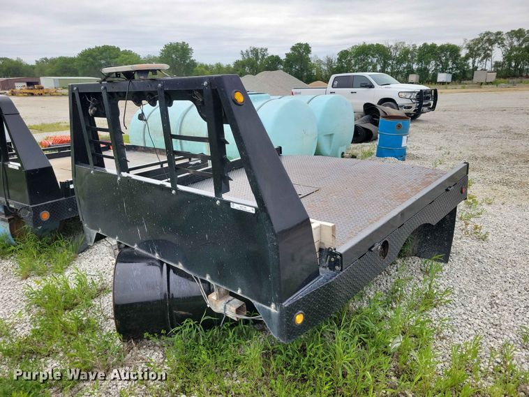 Bradford Built flatbed - DZ7182