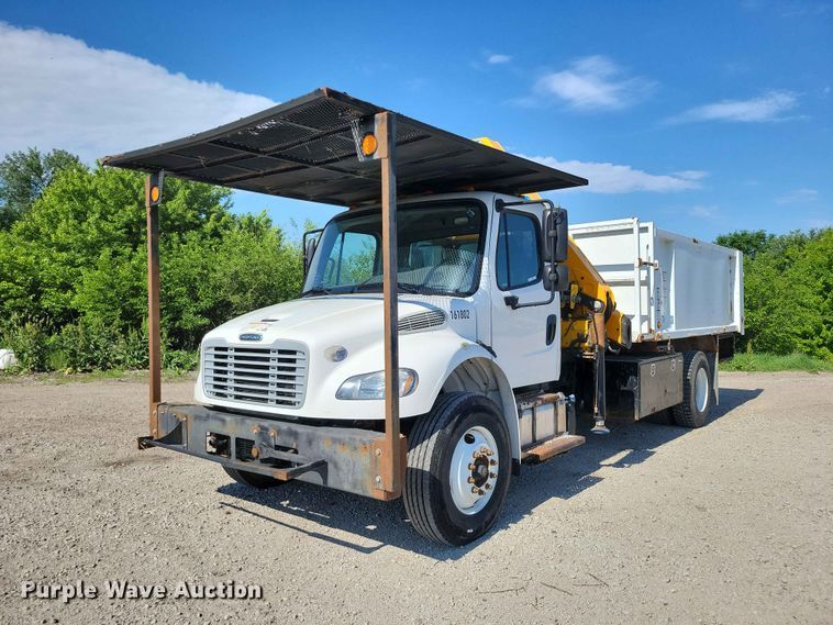 2018 Freightliner M2 106 grapple saw truck - DZ7203