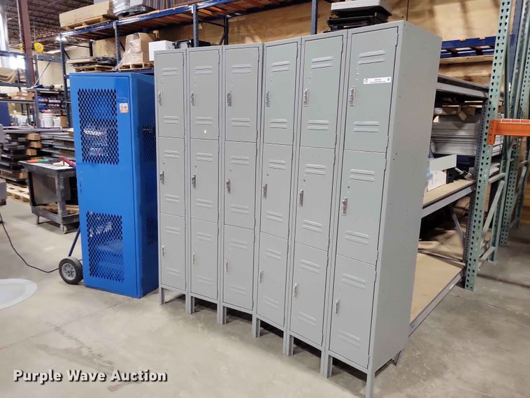 (3) Uline lockers - DZ7233