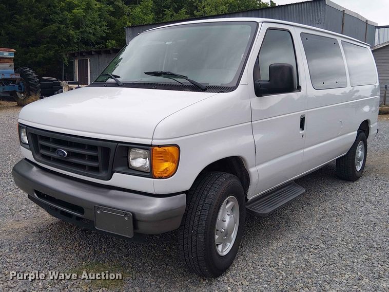 2007 Ford E350 van - EE1479