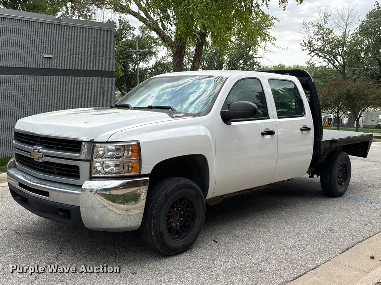2007 Chevrolet Silverado 2500HD Crew Cab flatbed pickup truck - EI5816