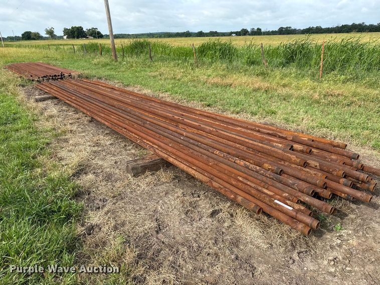 (50) pieces of 2 3/8 oil field pipe - EN0441