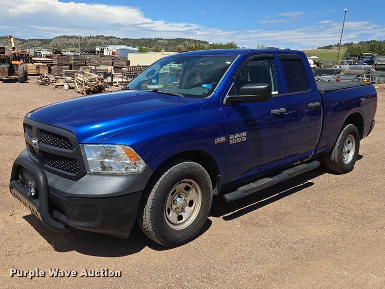 2015 RAM 1500 Ext. Cab pickup truck - ER1666