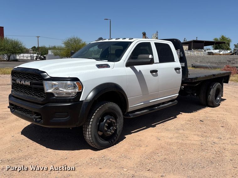 2022 RAM 4500 Crew Cab flatbed truck - ER7546