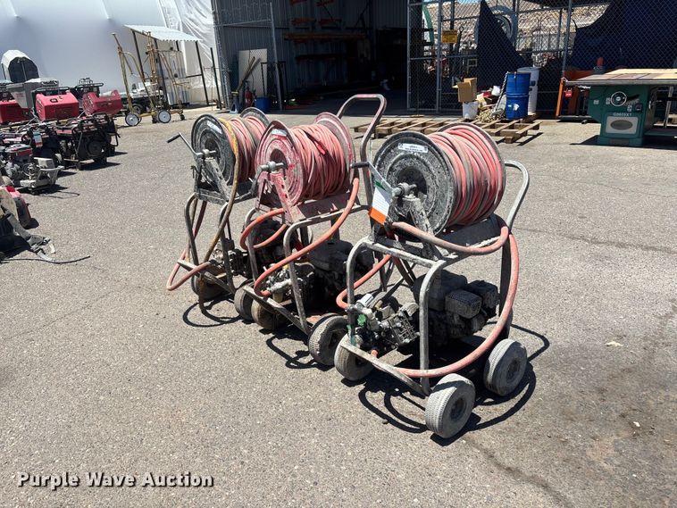 (3) cure pumps - ER7611